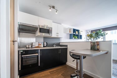 1 bed studio, 170 Armada Way, City Centre, Plymouth, PL11LB - Image 5